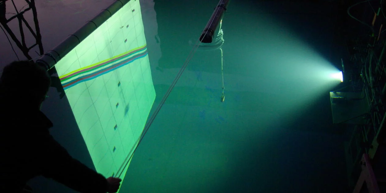 <p>Essais de caméra et d’éclairage sous-marins sur une mire colorimétrique.</p>