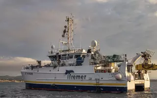 Premières plongées de l'AUV Ulyx à bord de l'Europe.