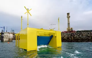 Dikwe, la digue à énergie positive - installation du prototype au môle Saint-Anne.