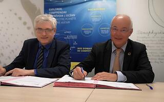 Ce lundi 12 juin, Laurent Michel et François Houllier ont signé cette convention à Nantes, à l’occasion d’un séminaire sur les énergies renouvelables en mer. - Ifremer