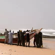 Pêcheurs au retour de pêche, langue de Barbarie. Saint-Louis / Sénégal 